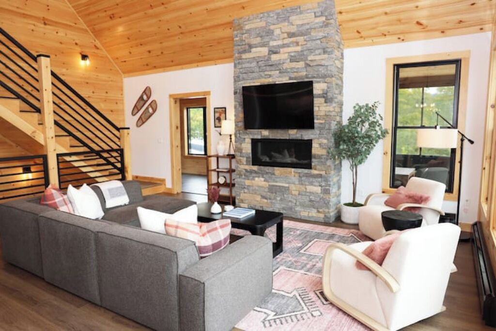 Photo of Livingroom in Sunday River Area