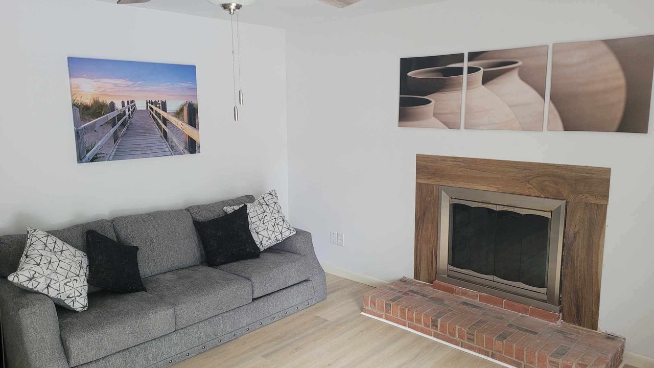 Photo of Livingroom in North Newport News