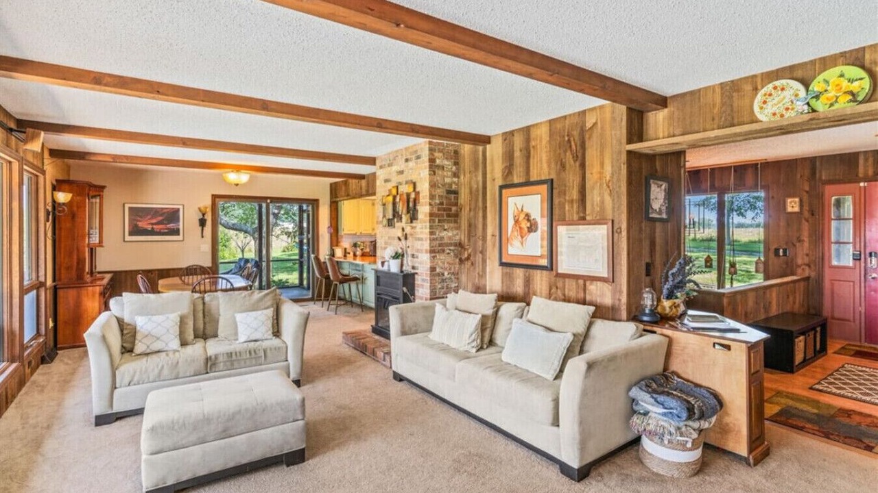 Photo of Livingroom in Ashville
