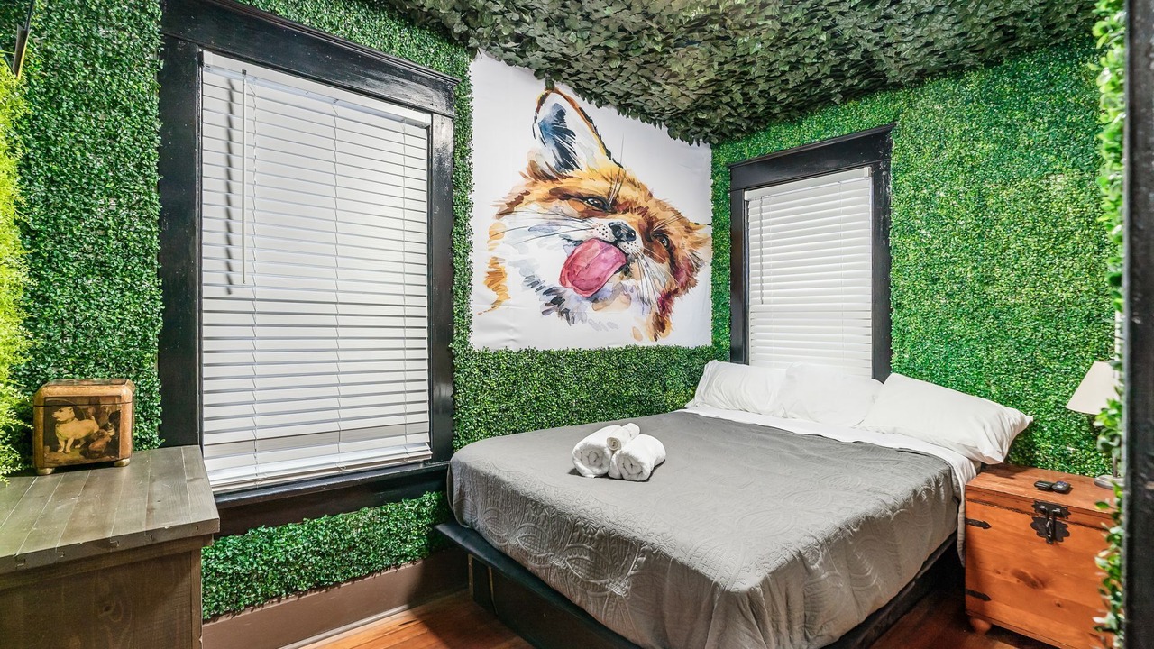 Photo of Bedroom in University District