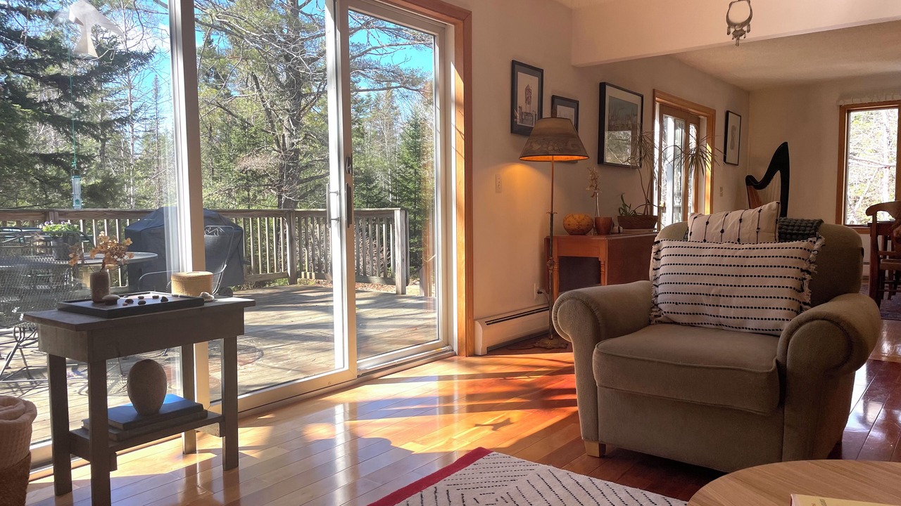 Photo of Livingroom in Town Hill