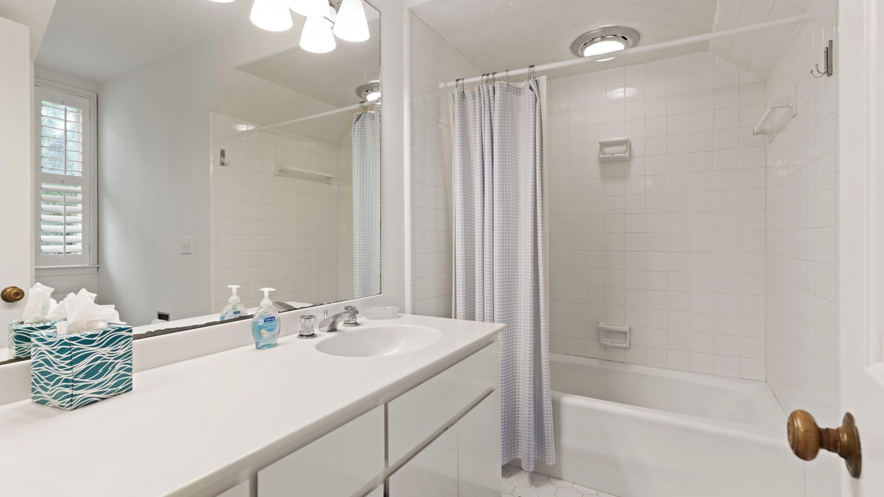 Photo of Bathroom in Sea Island