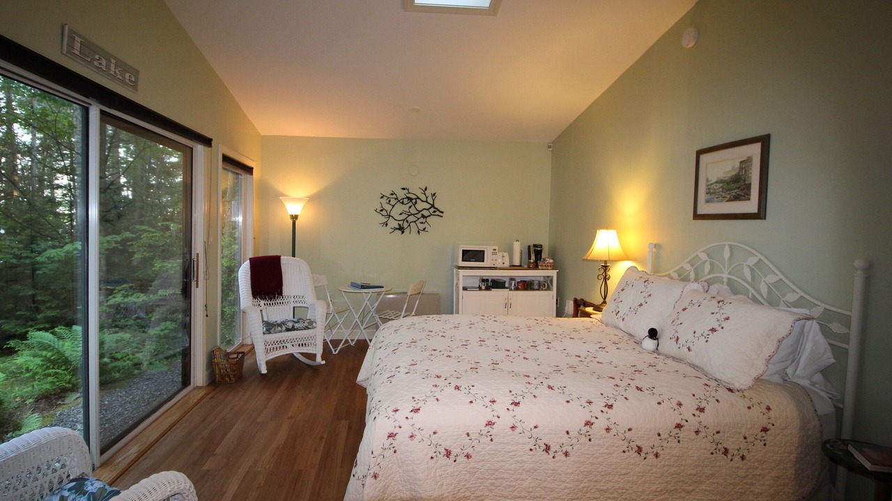 Photo of Bedroom in Ellsworth