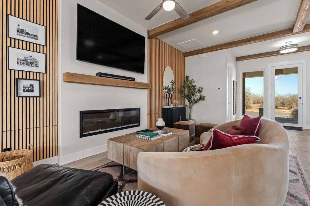 Photo of Livingroom in Fredericksburg