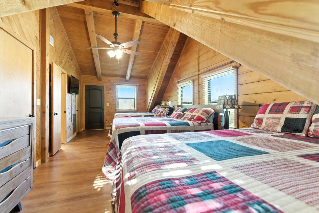 Photo of Bedroom in Leakey