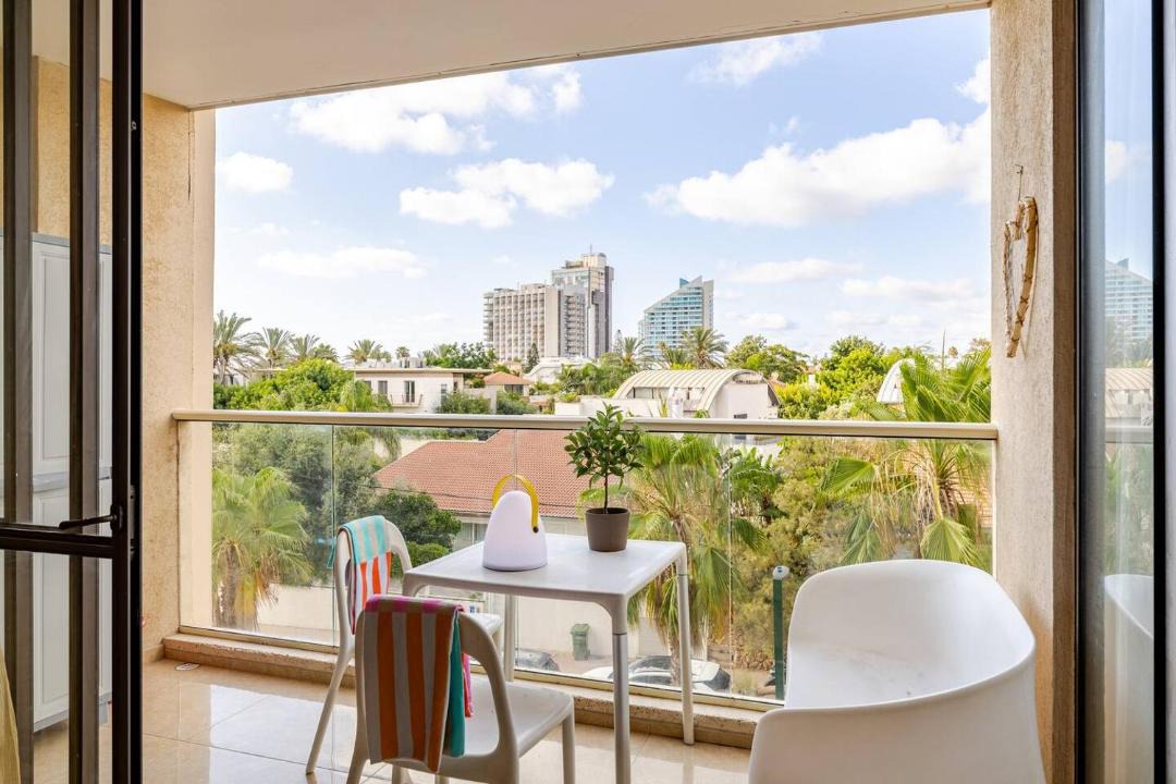 Photo of Patio Balcony in Herzliya Pituach