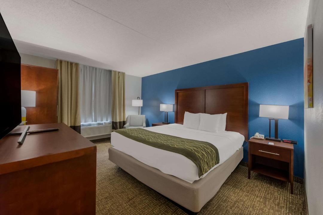 Photo of Bedroom in Central Newport News