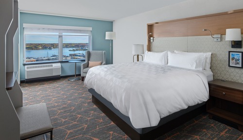 Premium Room, 1 King Bed, Bay View, Corner (Sofa)