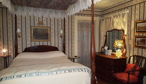 Room #5: White Pine