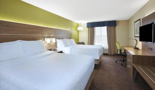 Standard Queen Room with Two Queen Beds