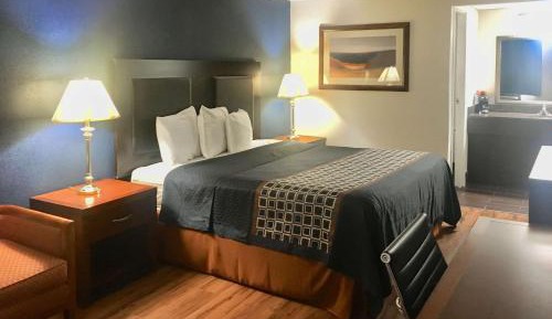 King Room - Non-Smoking