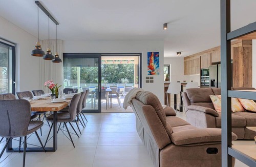 Tar-Vabriga House | Villa Delora by Interhome