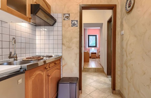 Kastel Apartment | Nice apartment for 2 people with A/C, WIFI, TV, terrace and pets allowed