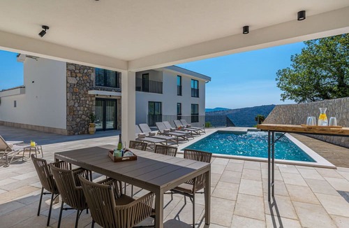 Bribir Villa | Beautiful private villa for 10 people with WIFI, hot tub, A/C, private pool, TV and terrace