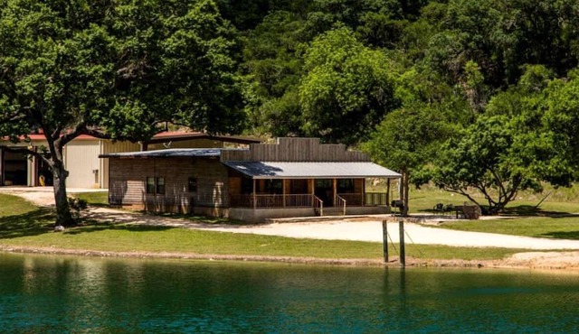Miracle Lodge | Pool, Hot Tub & Scenic Views in Texas Hill Country