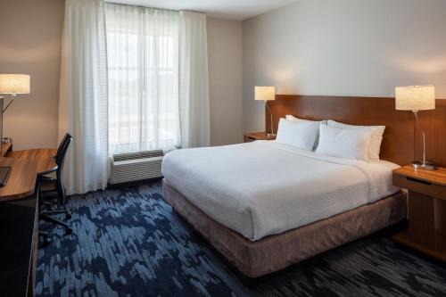 Fairfield Inn 