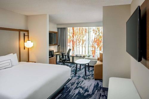 Fairfield Inn 